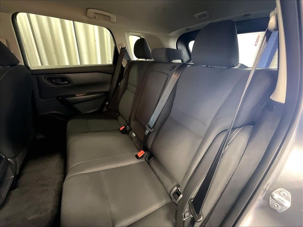 Used 2024 Gray Nissan S image 15