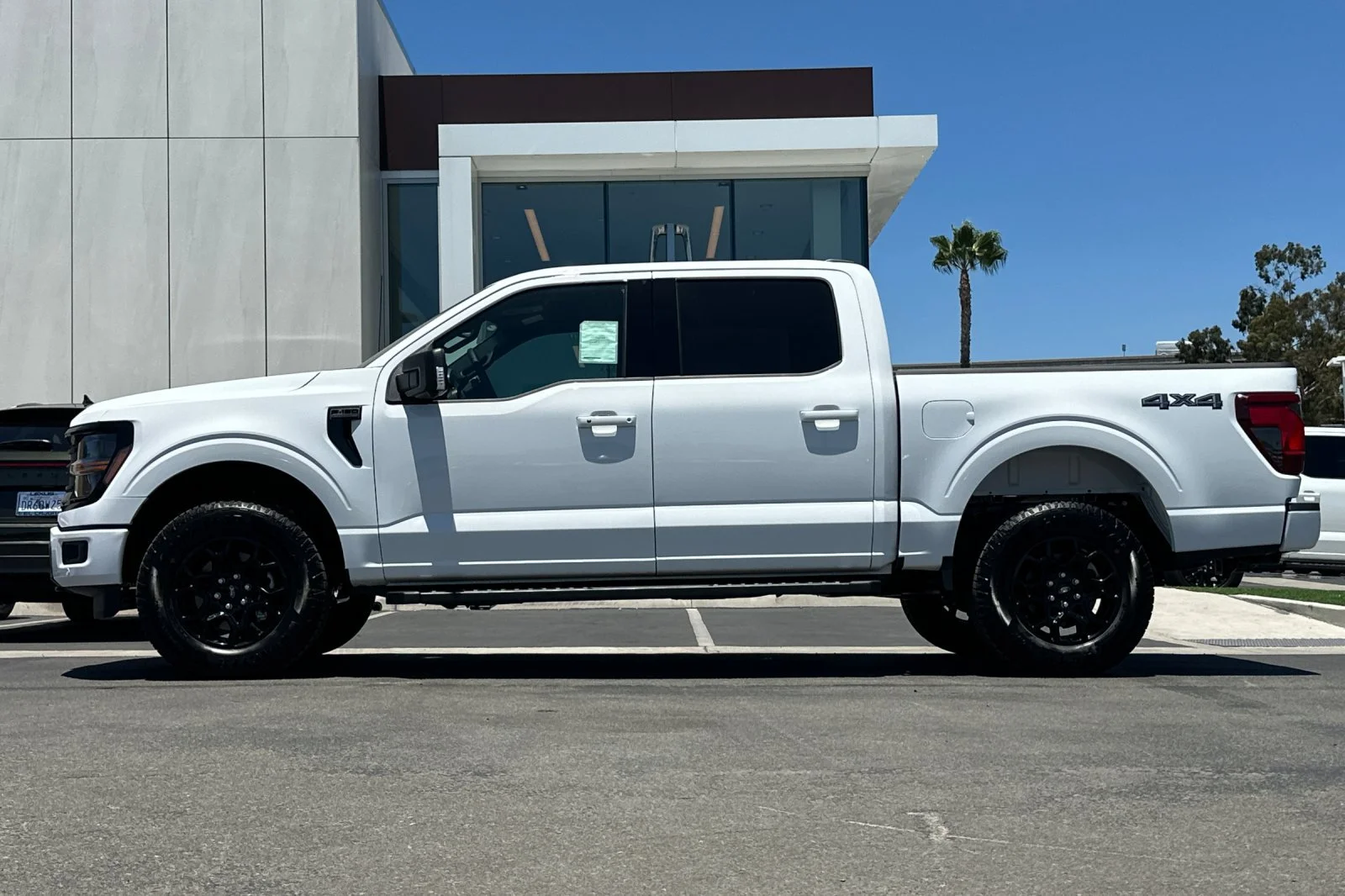 New 2026 Oxford White Ford XLT image 6