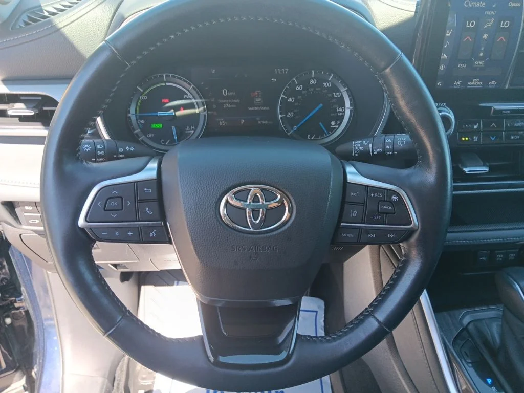 Used 2020 Blueprint Toyota Platinum image 17