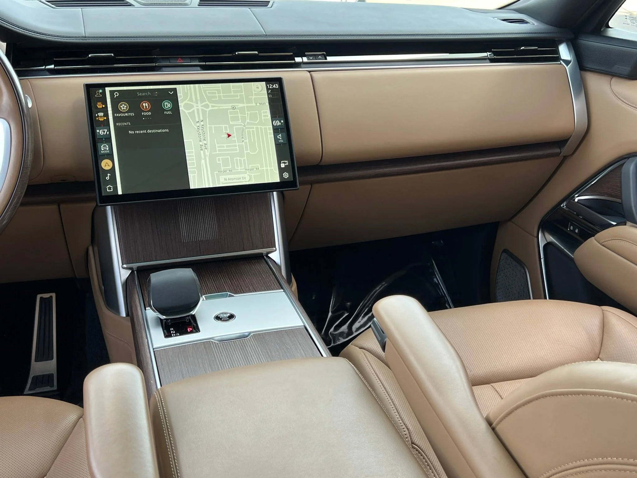 Used 2025  Land Rover Autobiography image 35
