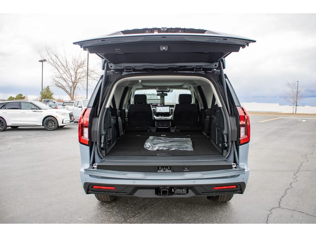 New 2026 GLACIER GRAY METALLIC Ford Active image 12