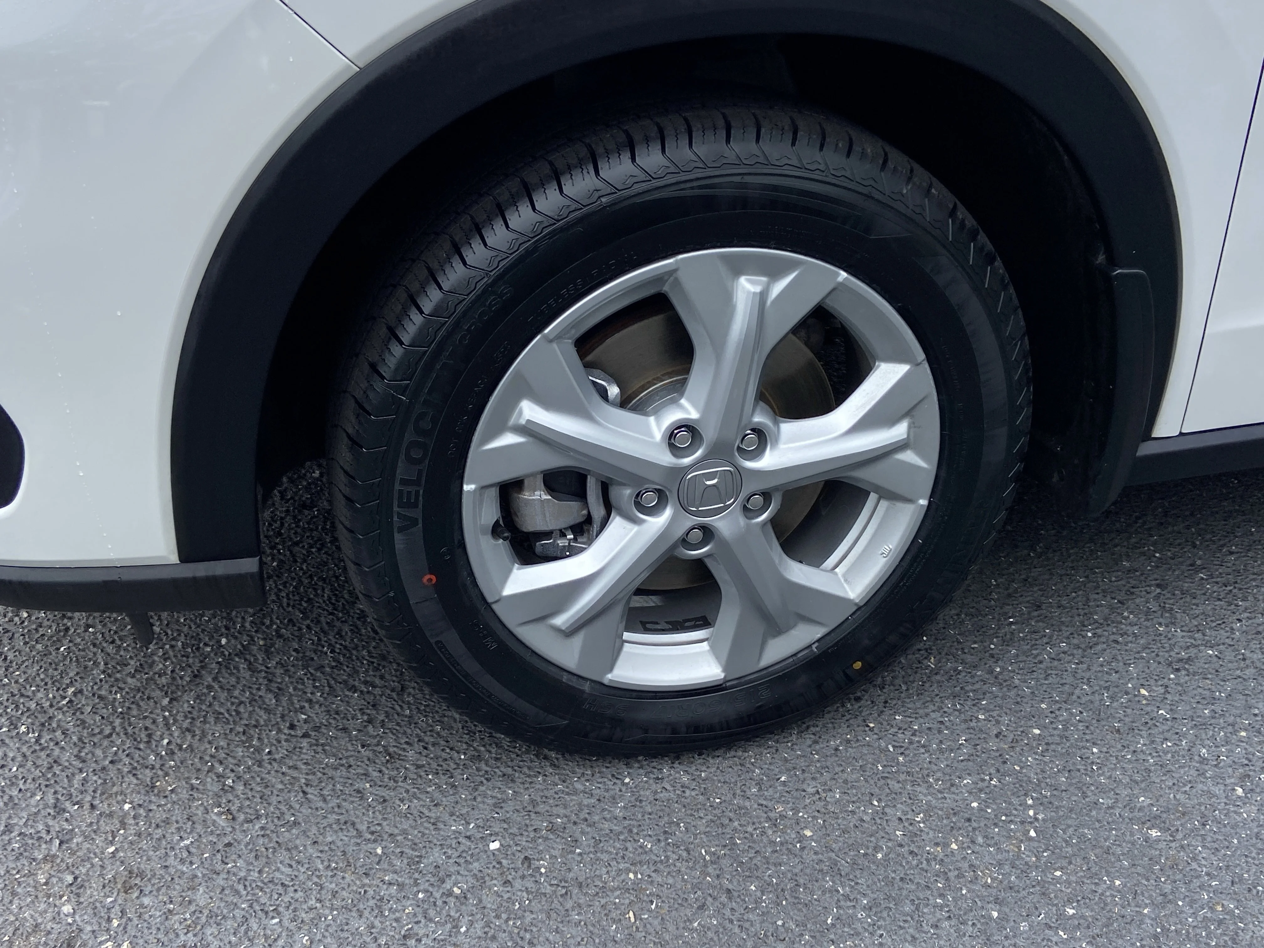 2025 Honda HR-V LX - Photo 9