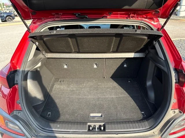 Used 2019 Red Hyundai SE image 26