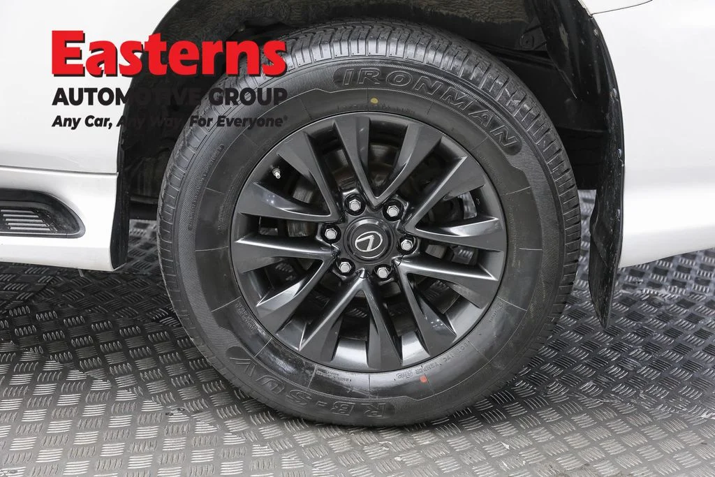 Used 2020 White Lexus 460 image 8