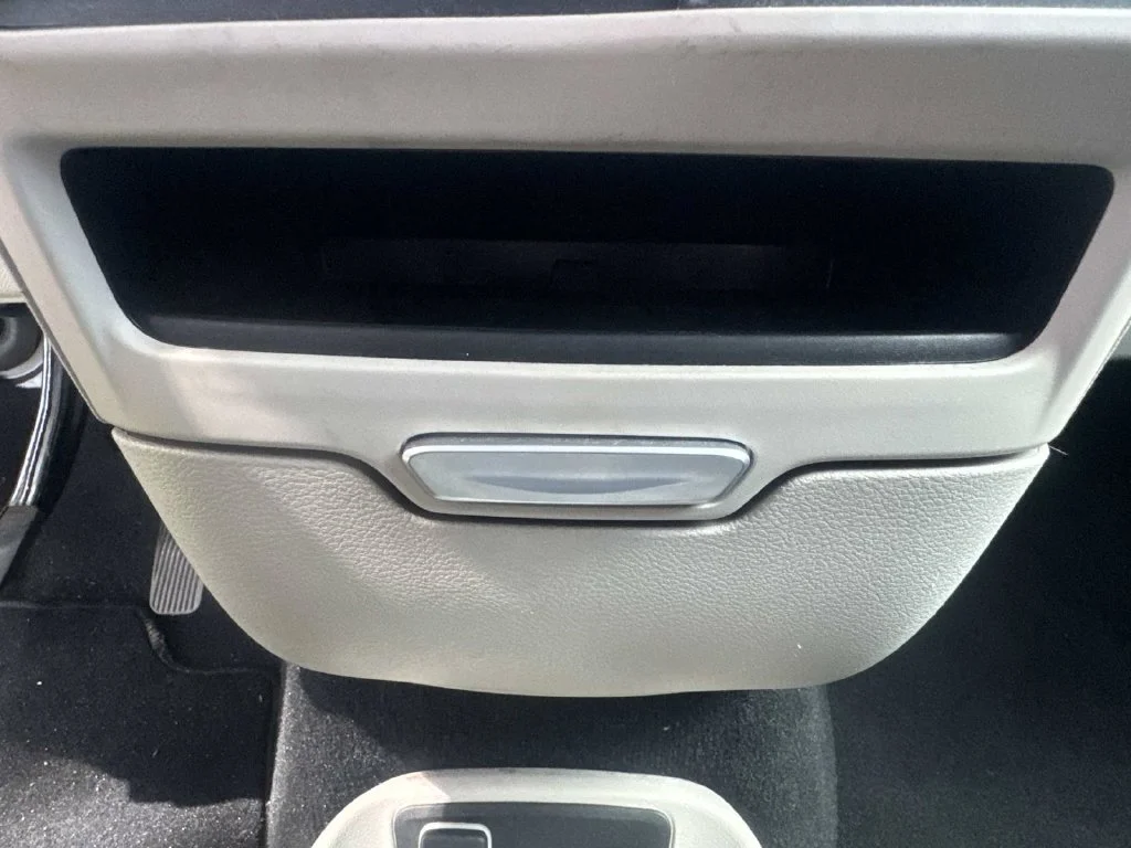 Used 2023 Gray Chrysler LX image 41