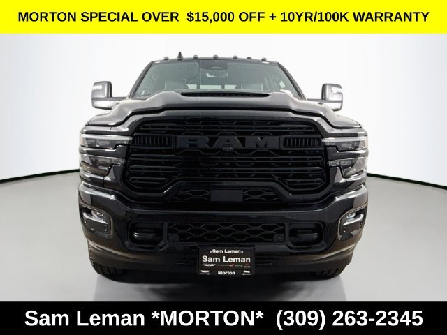 New 2026 Diamond Black Crystal Pearl-Coat Exterior Paint Ram Laramie image 2