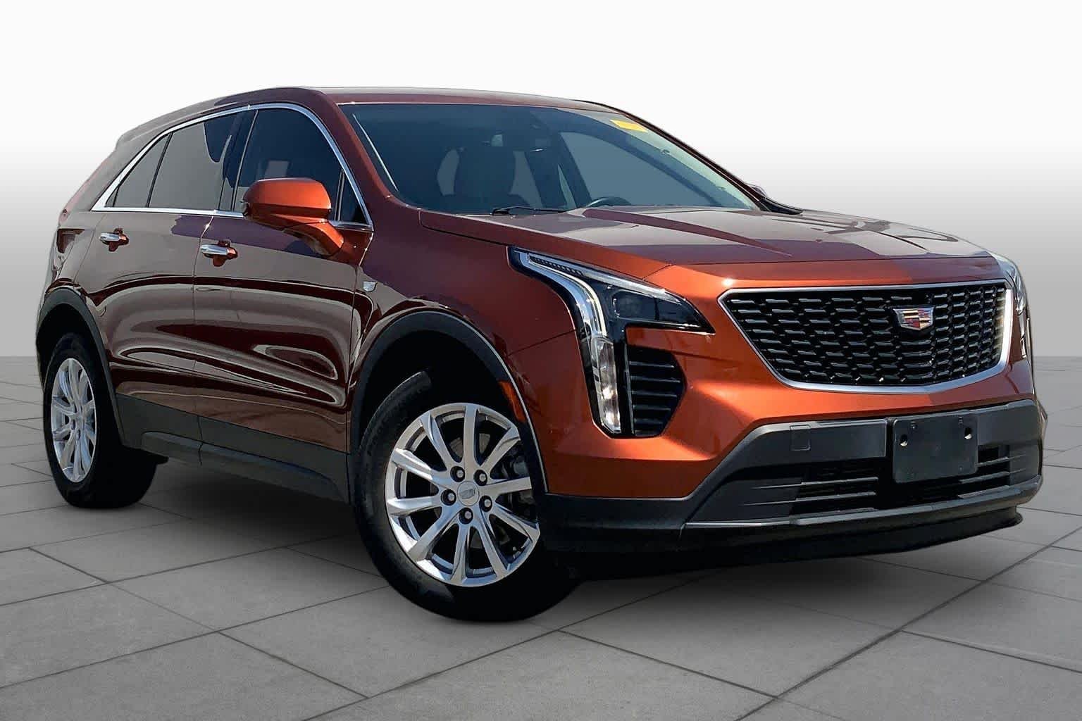 Used 2019 Autumn Metallic Cadillac FWD Luxury image 3