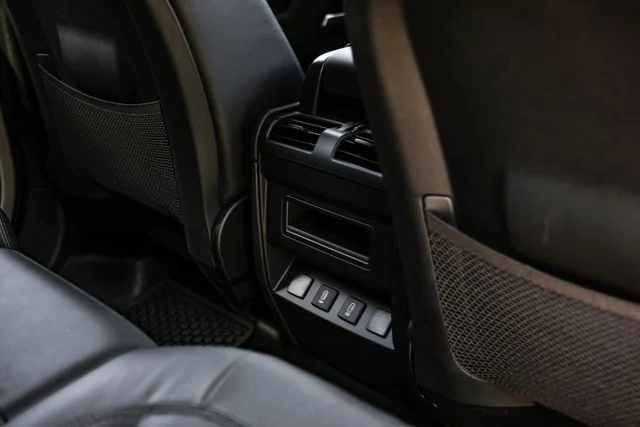 New 2026 Borasco Grey Land Rover X-Dynamic SE image 47