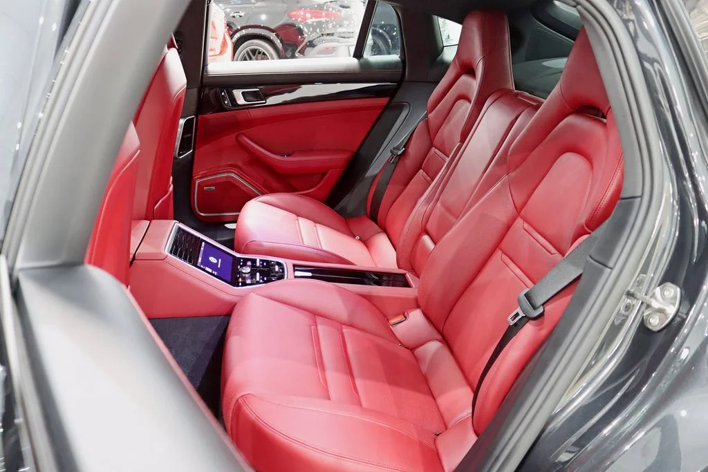 Used 2020 Black Porsche 4S image 27