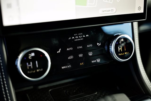 2026 Jaguar F-Pace R-Dynamic S - Photo 42