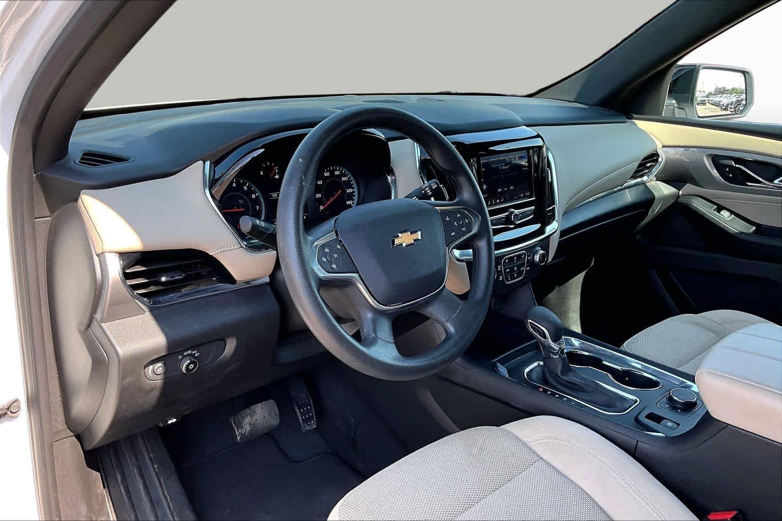 Used 2023 Summit White Chevrolet LS image 18