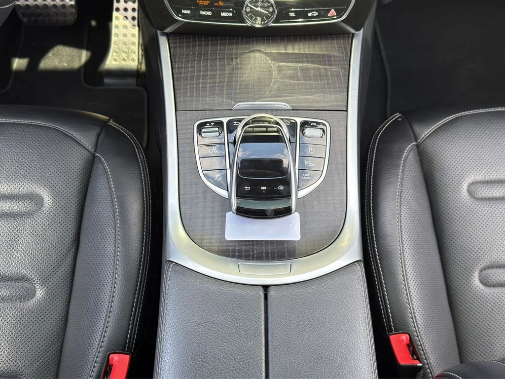 Used 2019 White Mercedes-Benz G 550 image 15