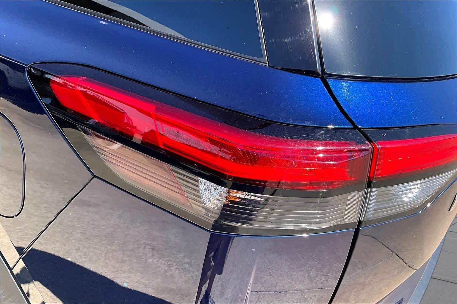 2025 Nissan Pathfinder SV - Photo 26