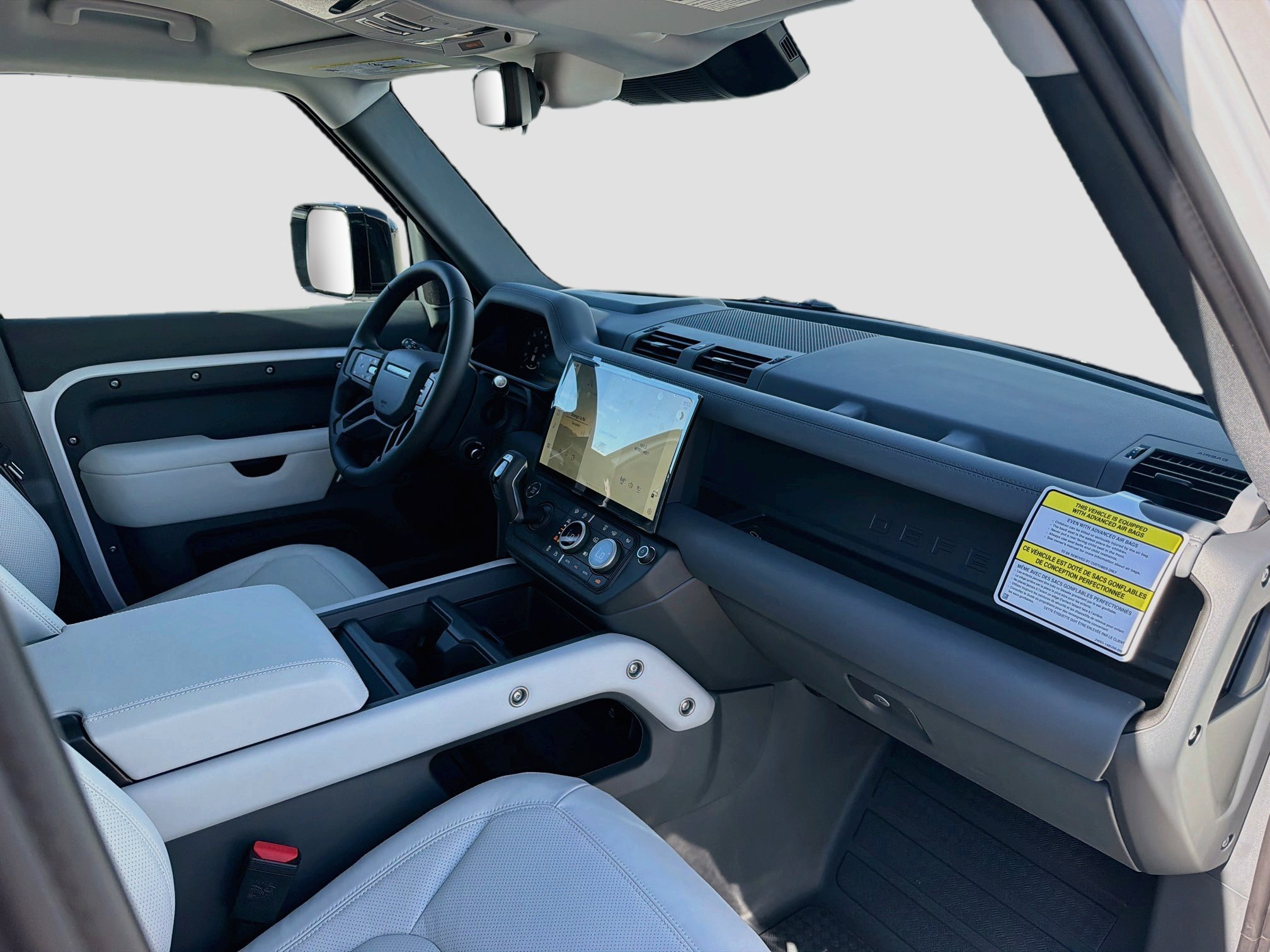 New 2026 Fuji White Land Rover X-Dynamic SE image 13