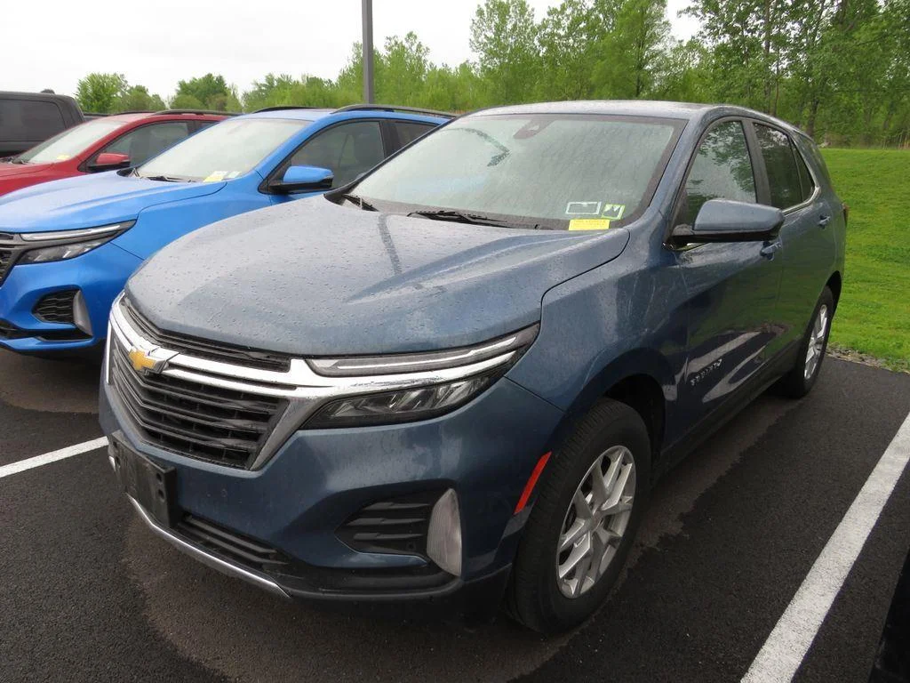 Used 2024 Lakeshore Blue Chevrolet LT image 6