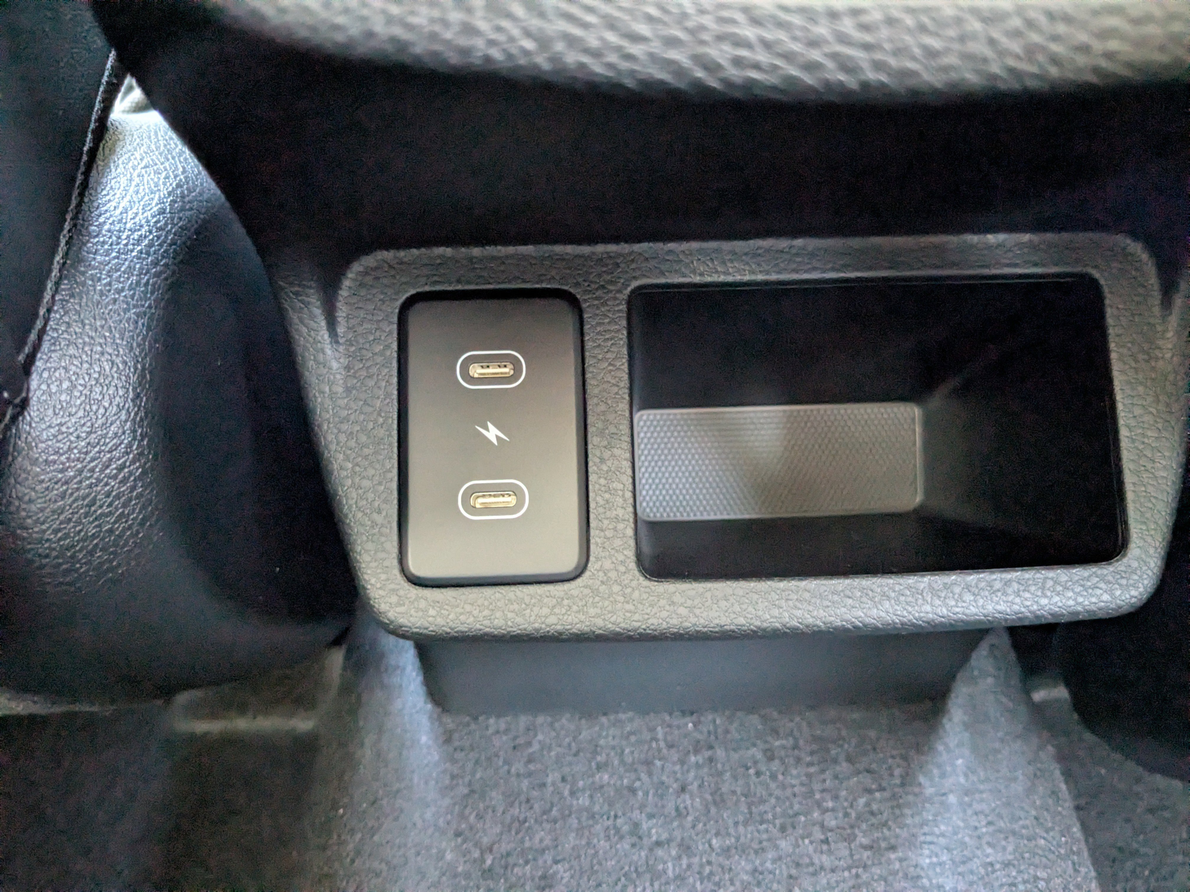 New 2026 Snow White Pearl Kia S image 16
