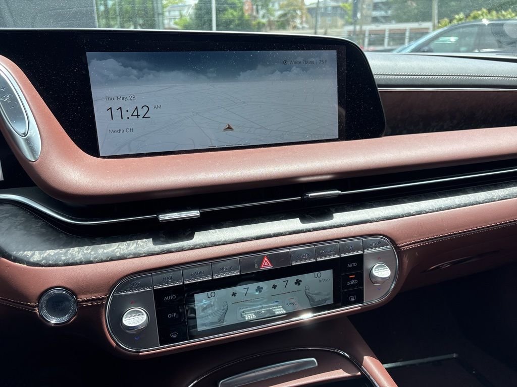 2024 GENESIS G90 Base - Photo 13