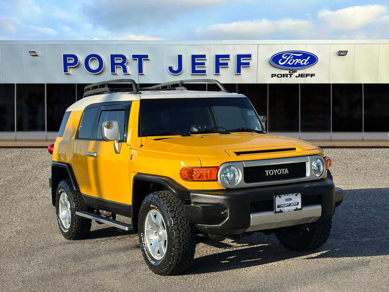 Used 2007 White / Sun Fusion Toyota  image 4