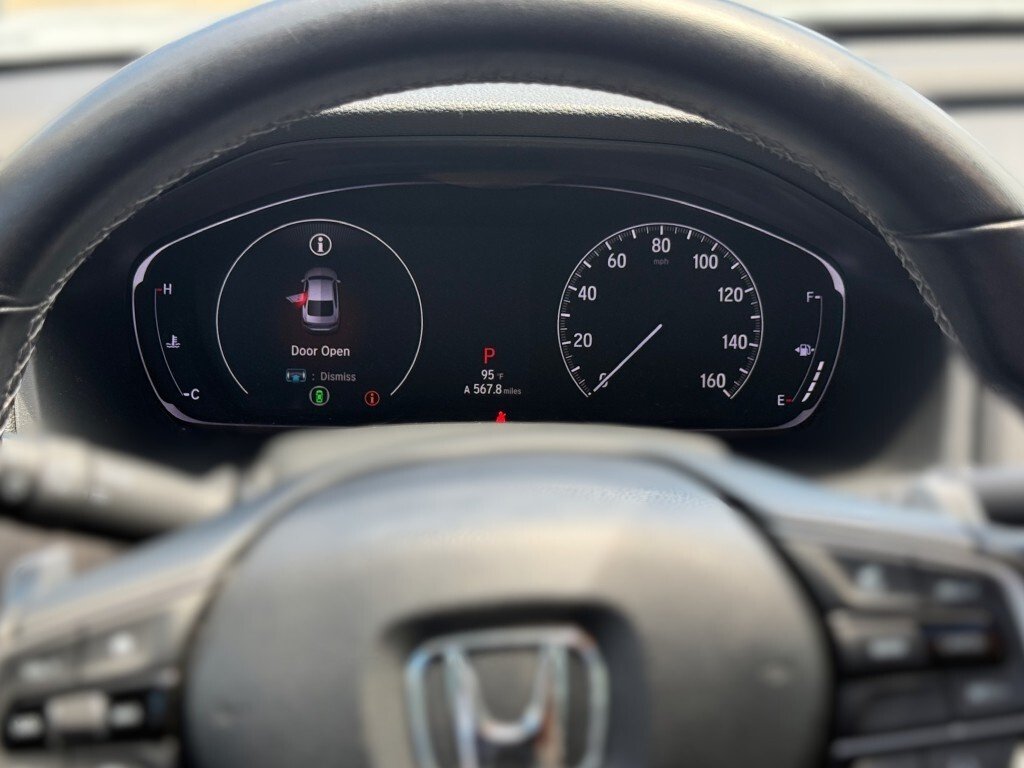 Used 2018 WHITE Honda Touring image 14