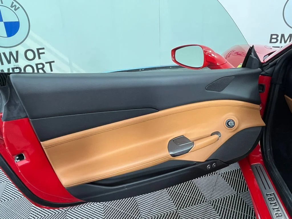 Used 2019 Red Ferrari Base image 36