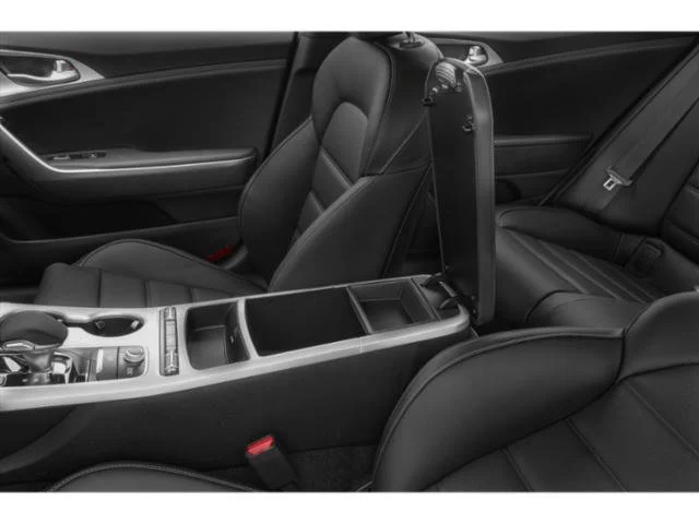 Used 2018 White Kia GT1 image 18