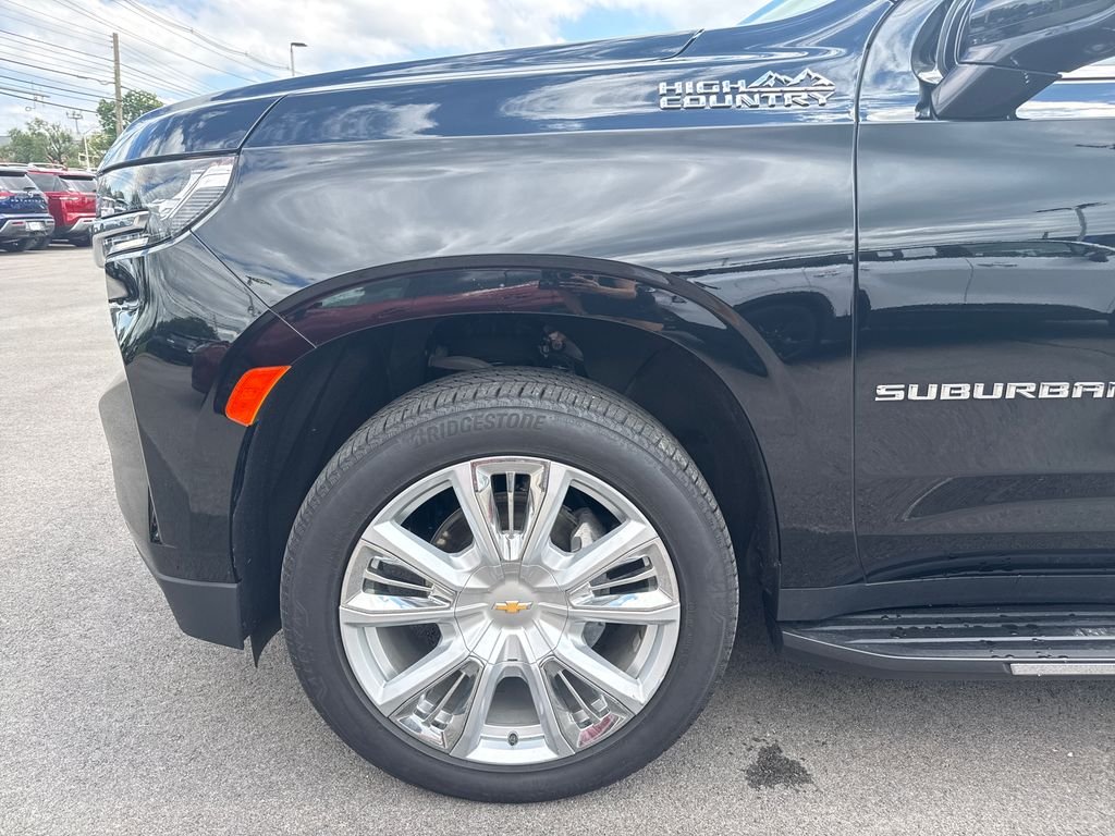 Used 2024 Black Chevrolet High Country image 10