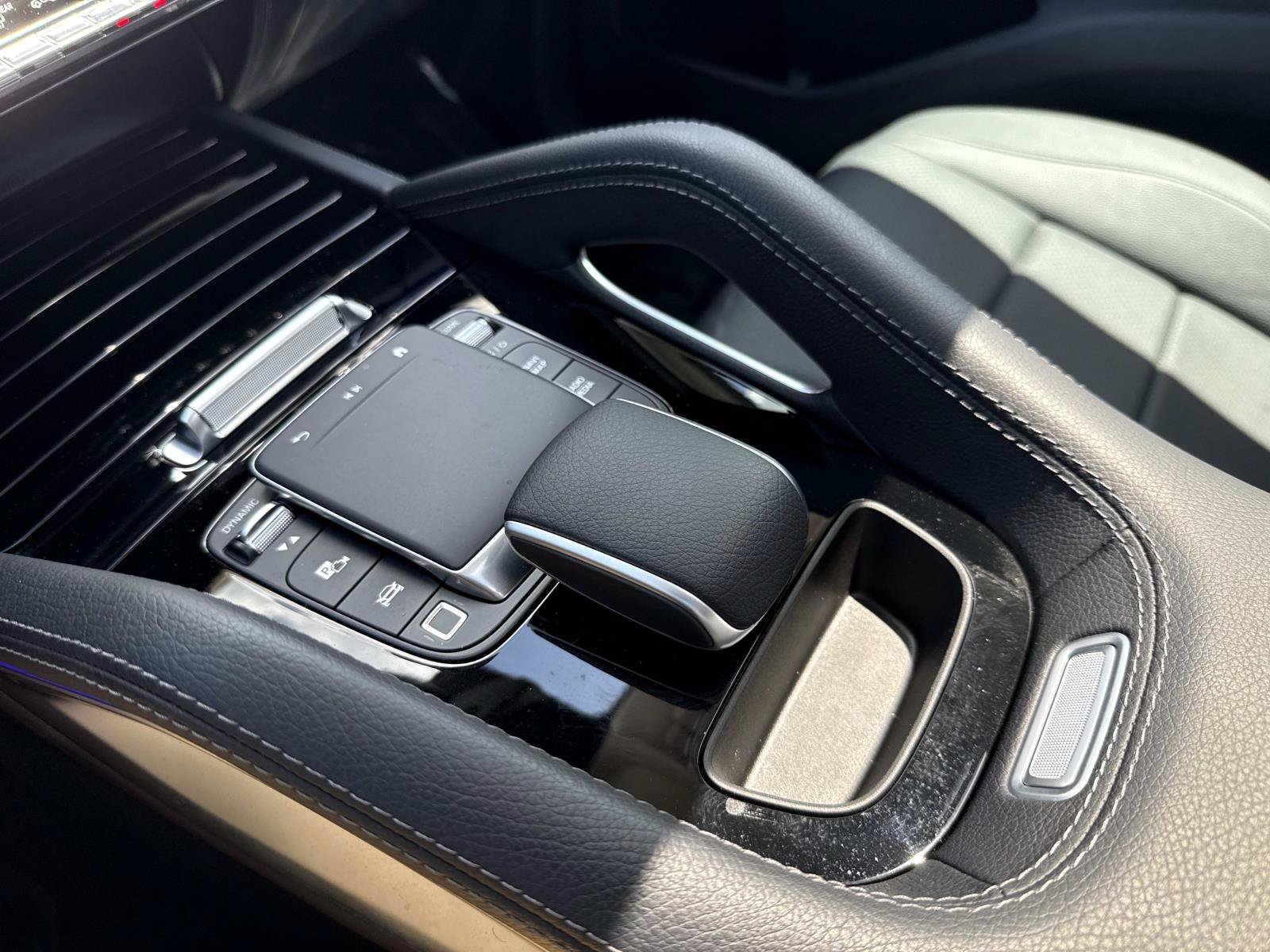 2025 Mercedes-Benz GLE GLE350 - Photo 29
