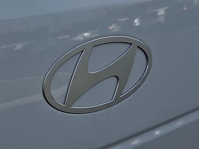New 2027 White Hyundai SEL image 20