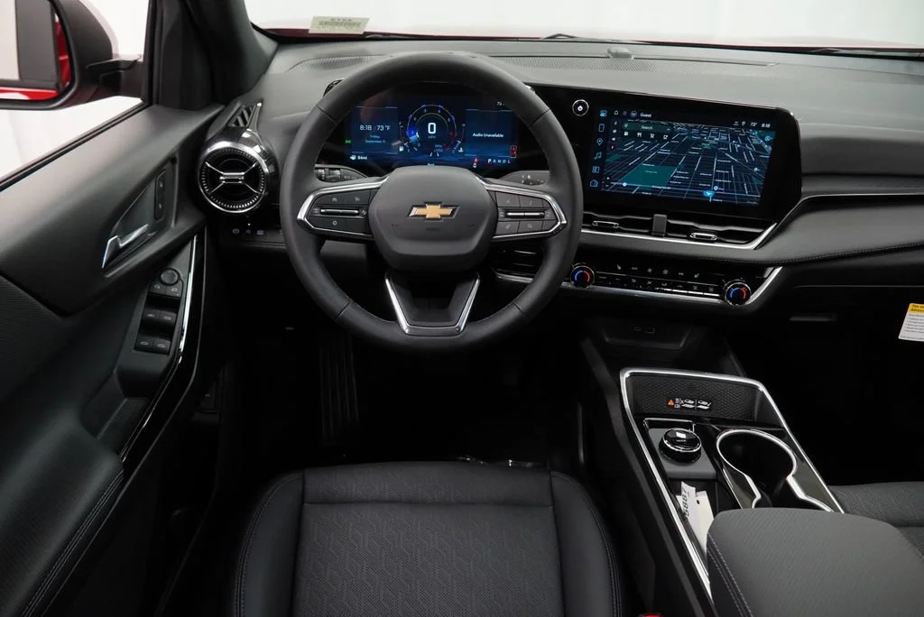 2027 Chevrolet Equinox LT - Photo 13