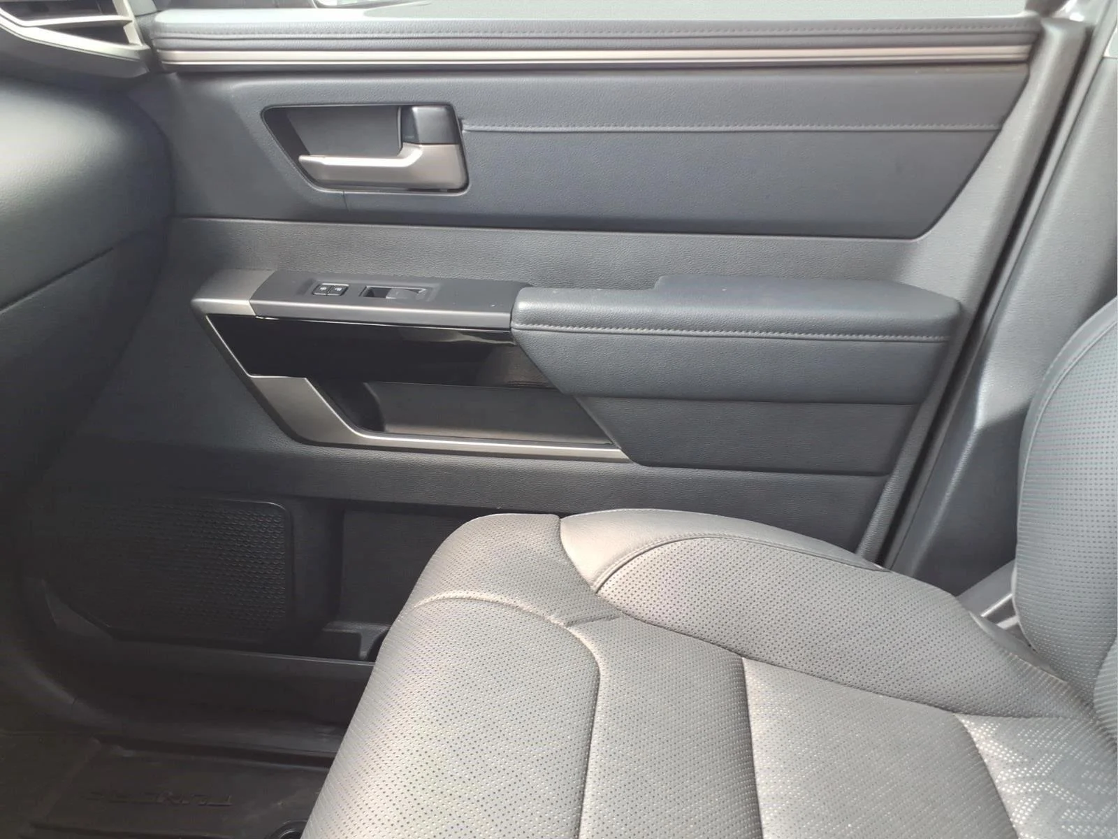Used 2024 Magnetic Gray Metallic Toyota Limited HV image 28