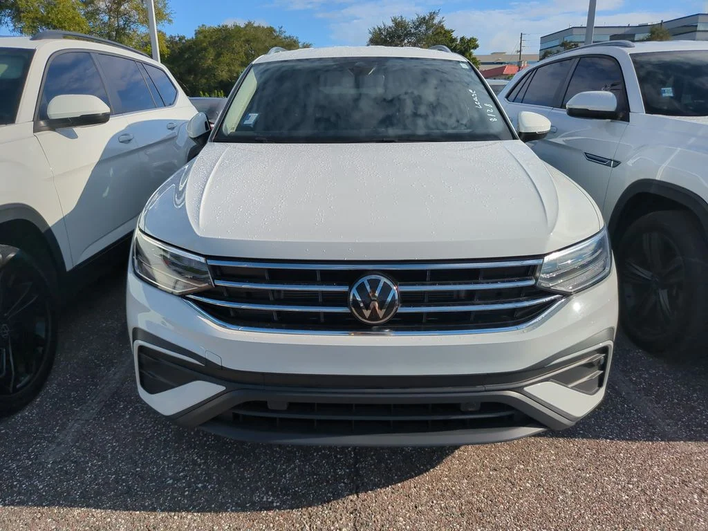 Certified Used 2024 White/off-white Volkswagen 2.0T SE image 4