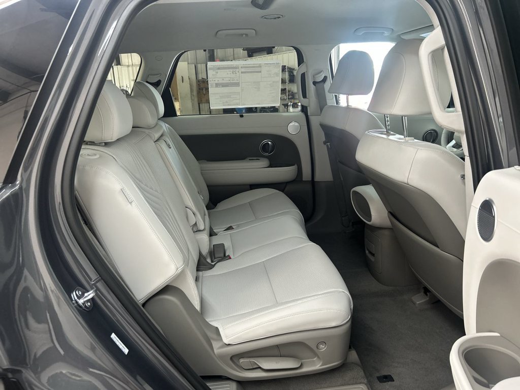 New 2026 Gray Pearl Hyundai SEL 8P image 17