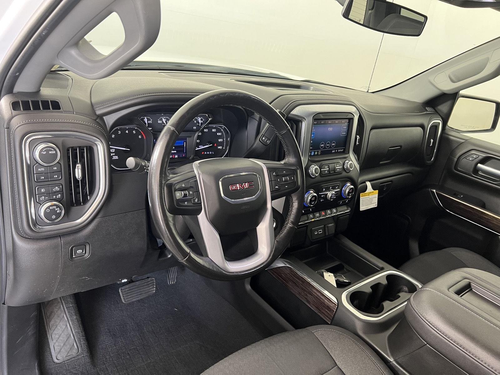 Used 2021 Summit White GMC Elevation image 20