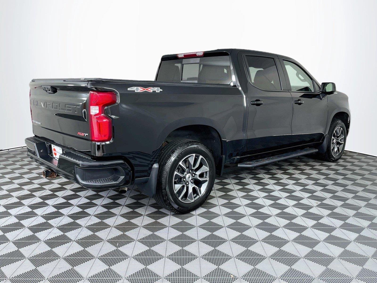 Used 2023 Black Chevrolet RST image 9