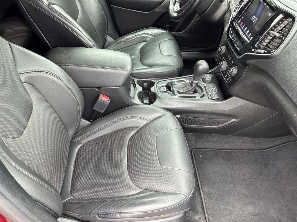 Used 2021 Red Jeep Limited image 39