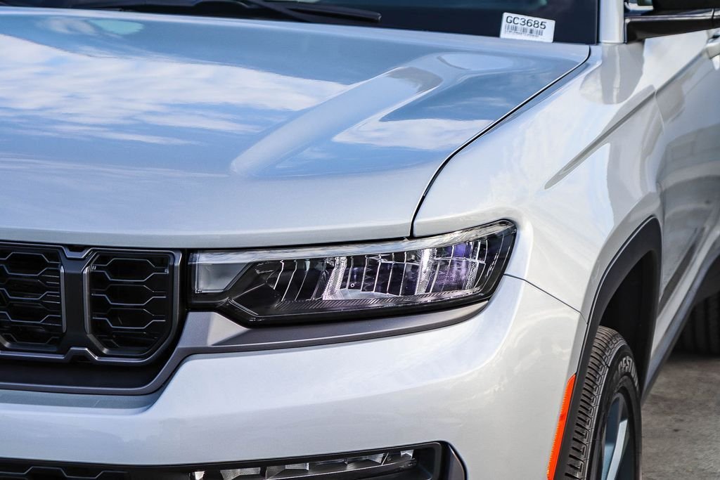 New 2026 Silver Jeep 85th Anniversary Edition image 5