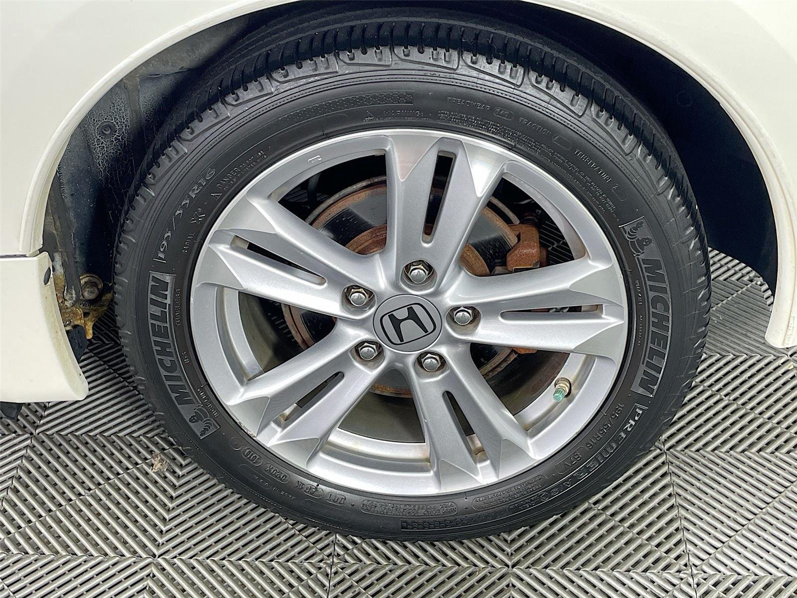 Used 2012 Premium White Pearl Honda EX image 30