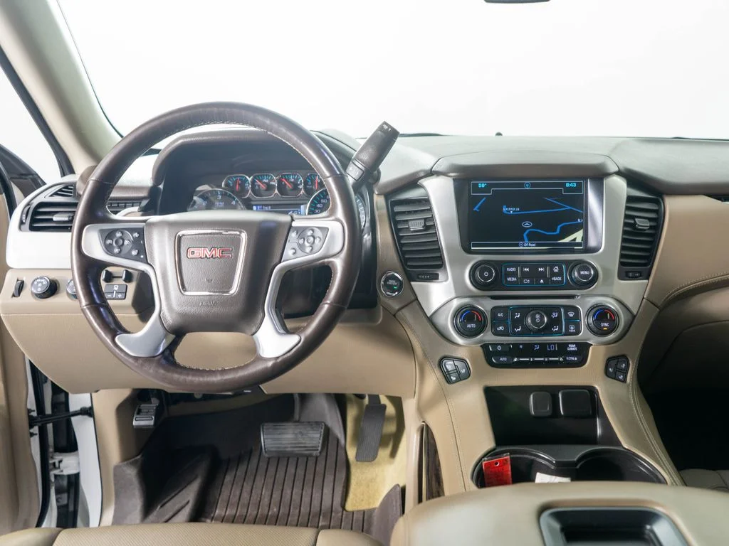Used 2018 White GMC SLT image 12