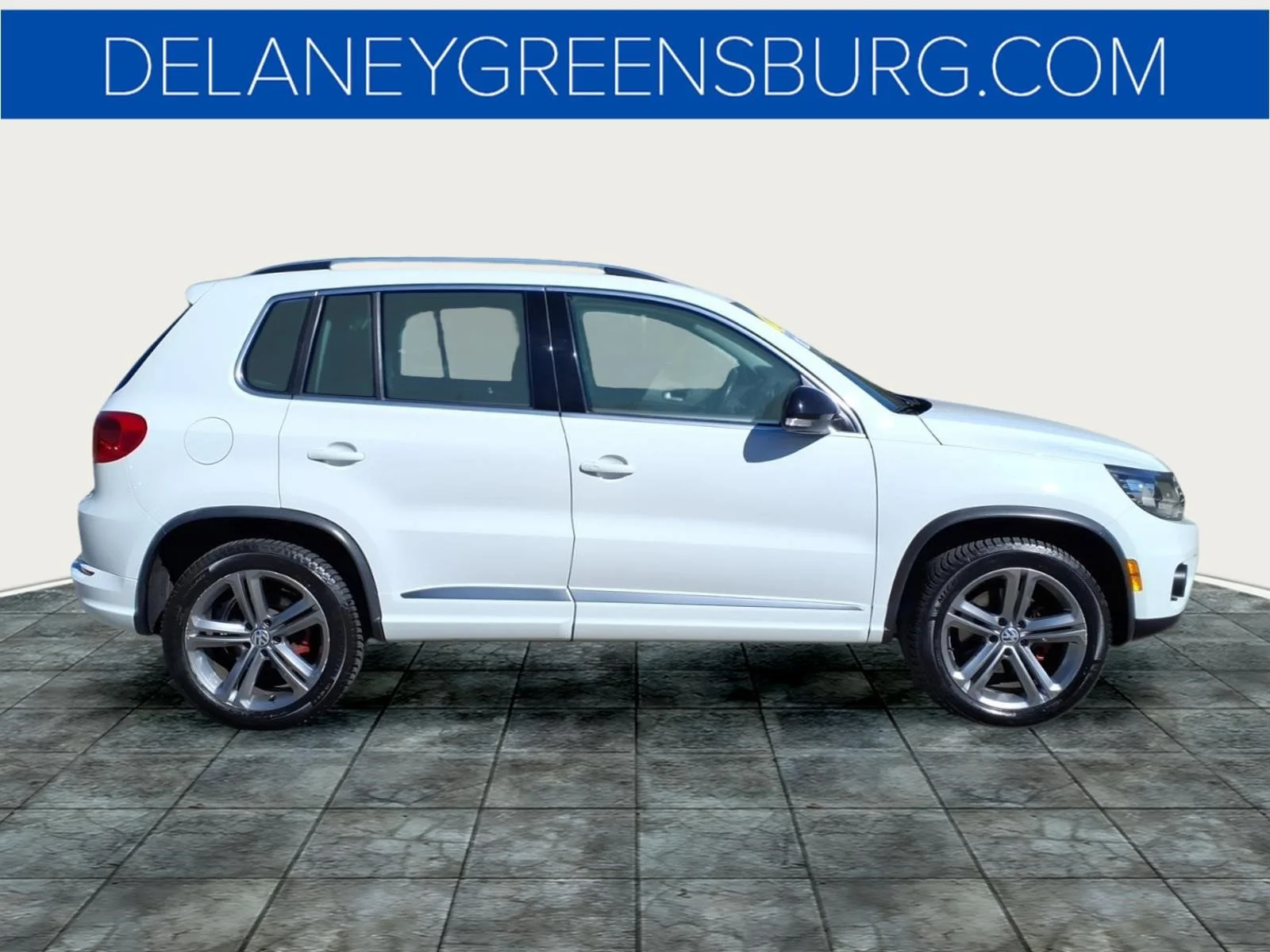 Used 2017 Volkswagen Tiguan Sport with VIN WVGUV7AX3HK011612 for sale in Greensburg, PA