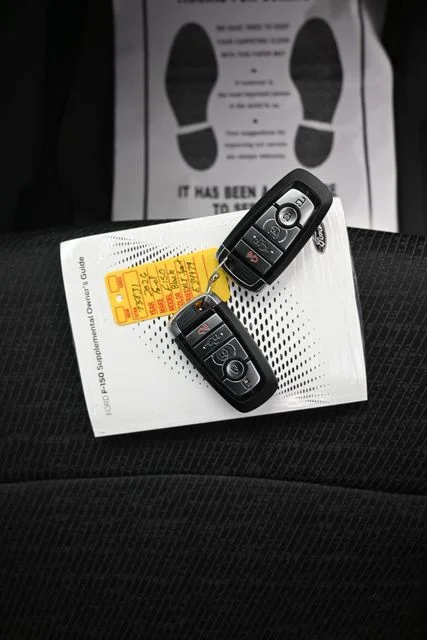 New 2026 Agate Black Metallic Ford XLT image 9