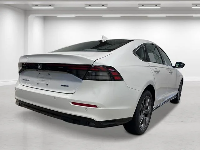 2026 Honda Accord Hybrid EX-L - Photo 8