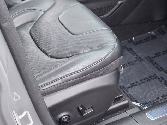 Used 2020 Gray Jeep Limited image 6