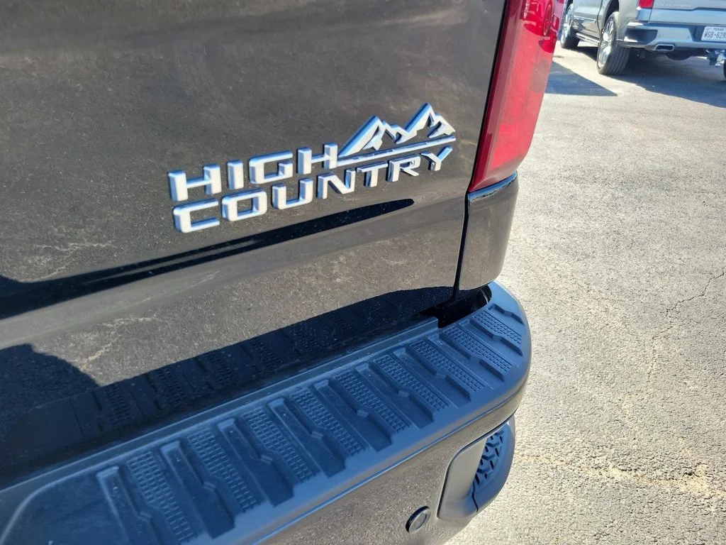 New 2026 Black Chevrolet High Country image 32