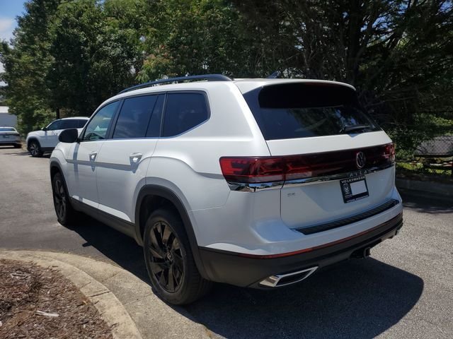 New 2026 White Volkswagen 2.0T SE w/Technology image 6