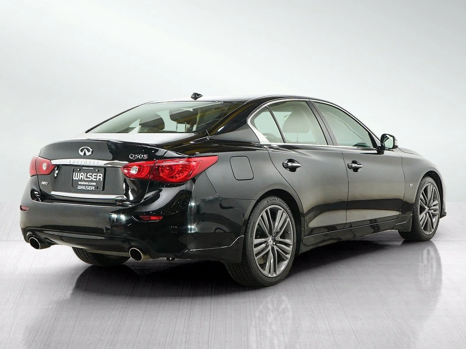 Used 2015 Black Obsidian INFINITI Sport image 5