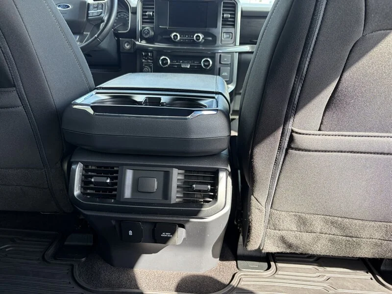 Used 2022 Silver Ford XLT image 18