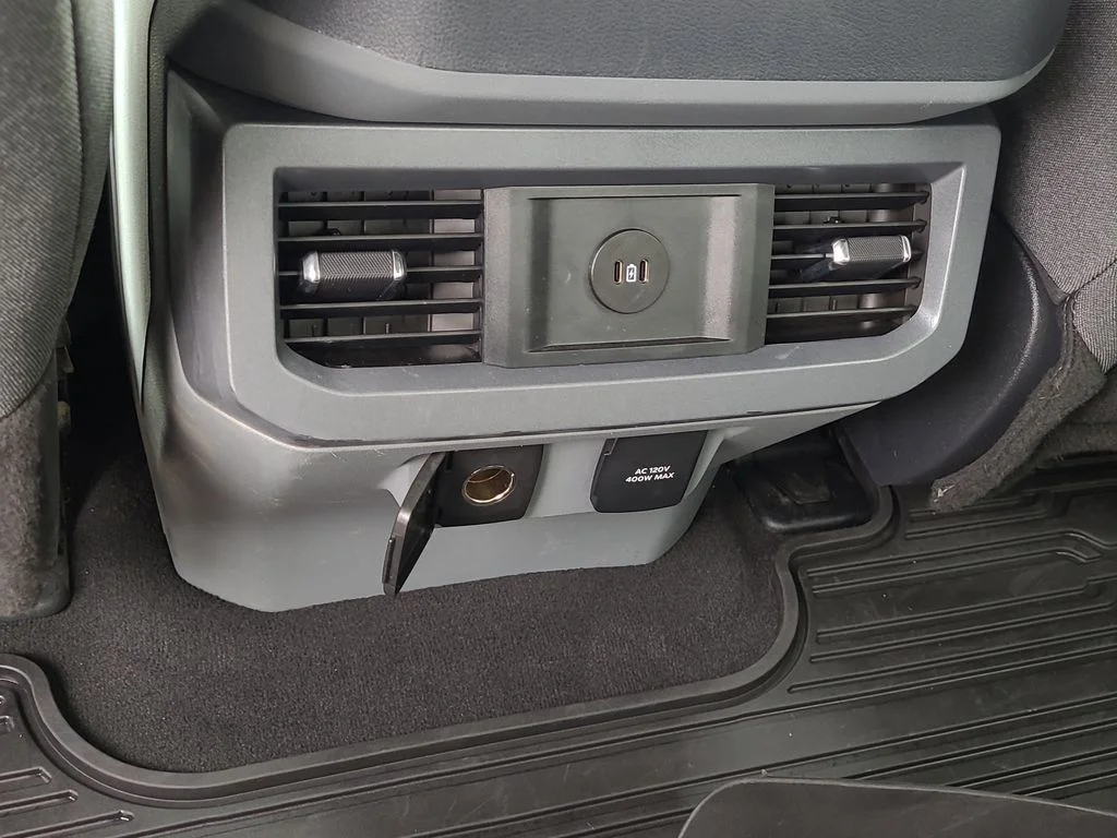 Used 2024 White Ford XLT image 18