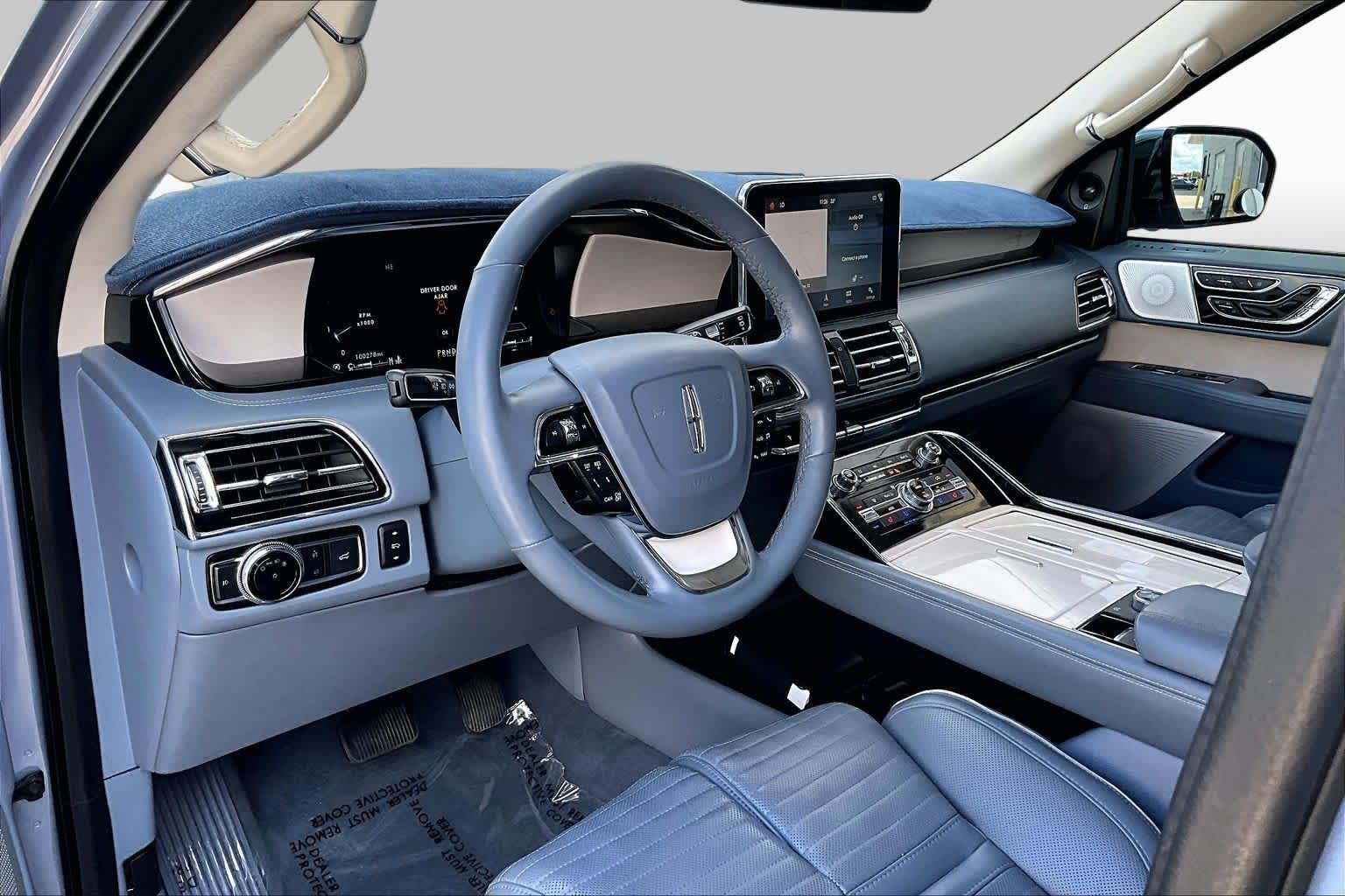 Used 2018 Chroma Crystal Blue Lincoln Black Label image 16