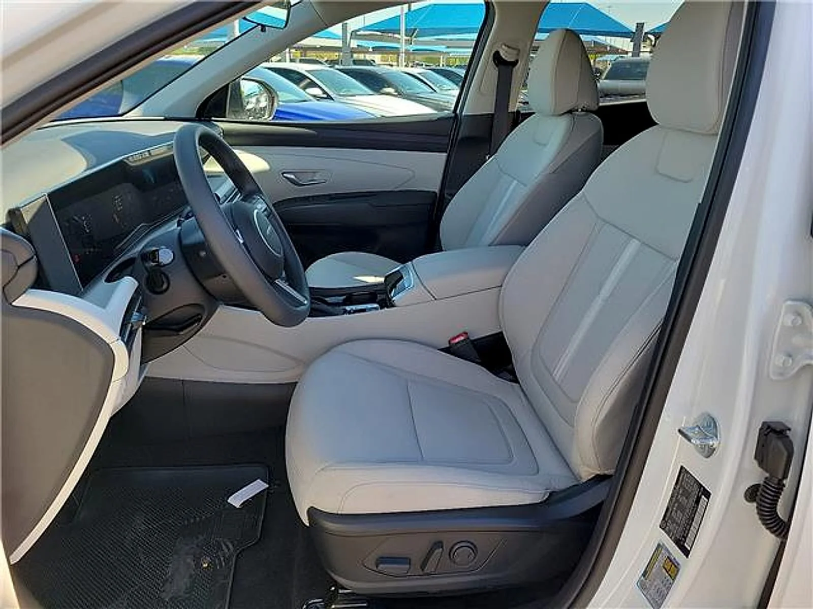 New 2026 White Hyundai SEL image 12
