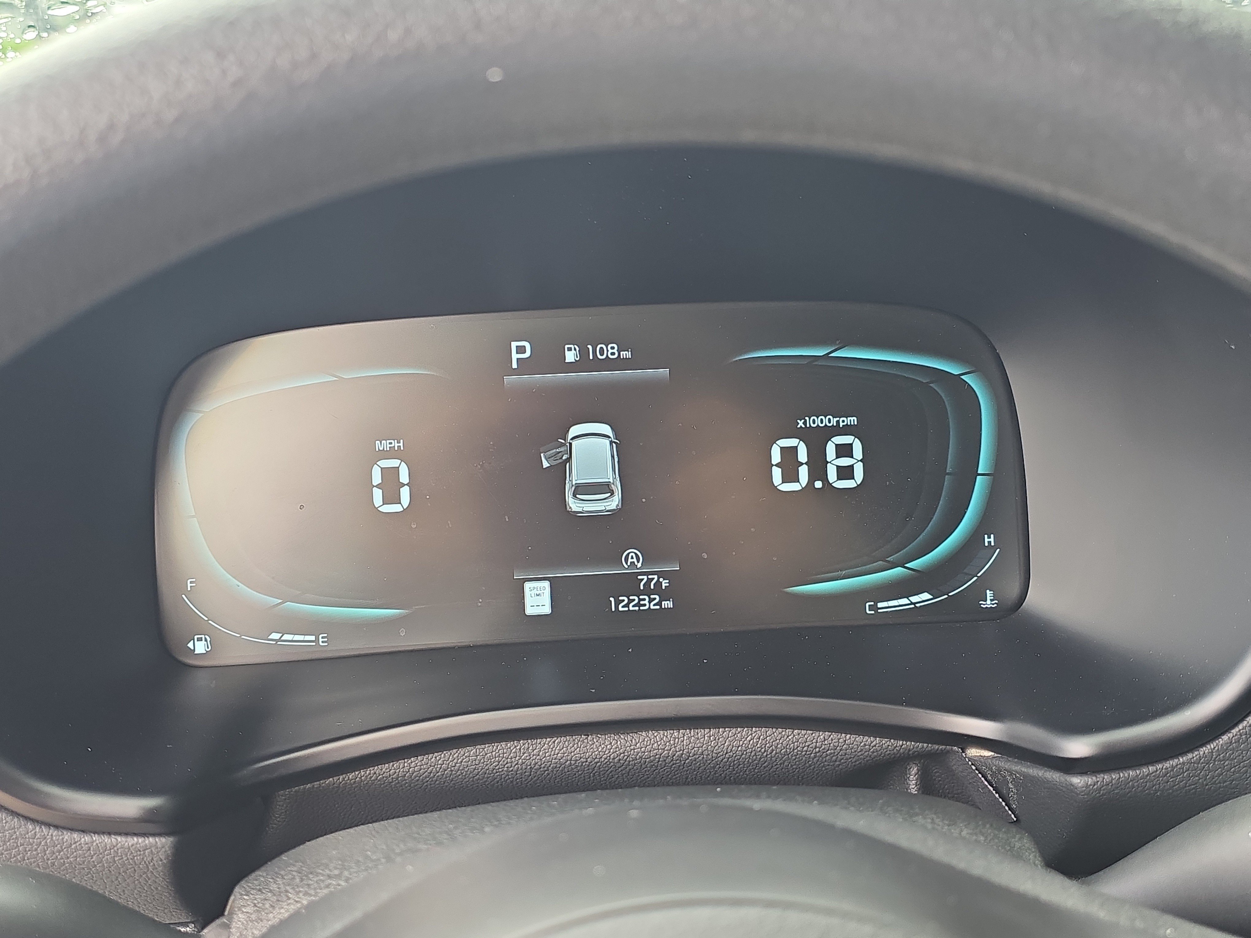 Certified Used 2025 Snow White Pearl Kia LX image 30